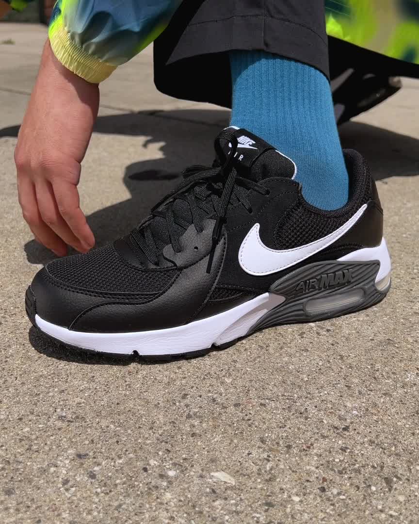 NIKEナイキ　エアーマックスAIR MAX EXCEEブラック　黒　25.5㎝ NIKEナイキ エアーマックスAIR MAX EXCEEブラック 黒 25.5